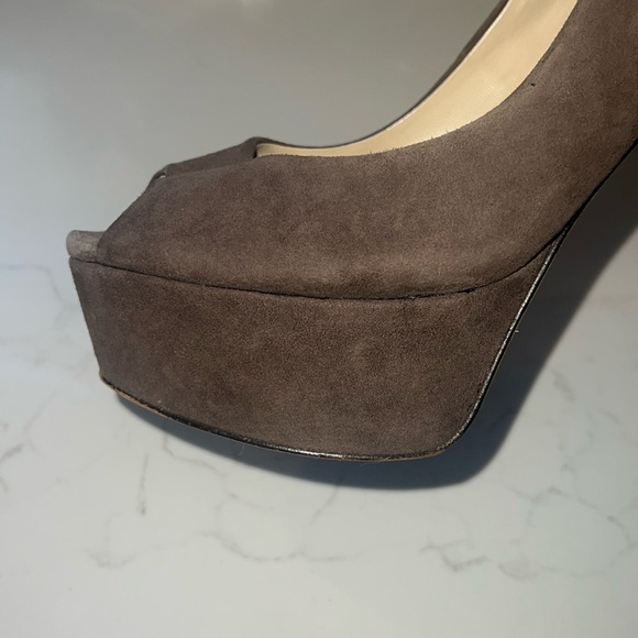Brian Atwood Blayne Heels - Picture 11 of 16